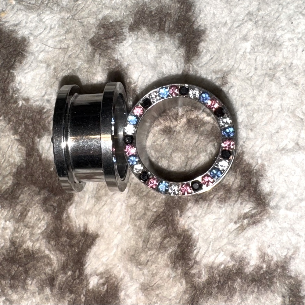 5/8 Metal Tunnels